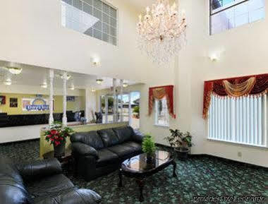 Days Inn By Wyndham San Antonio Southeast Frost Bank Center Екстер'єр фото